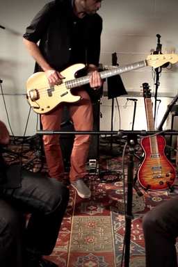 Ben Harper – “I’m In I’m Out and I’m Gone” (live)
