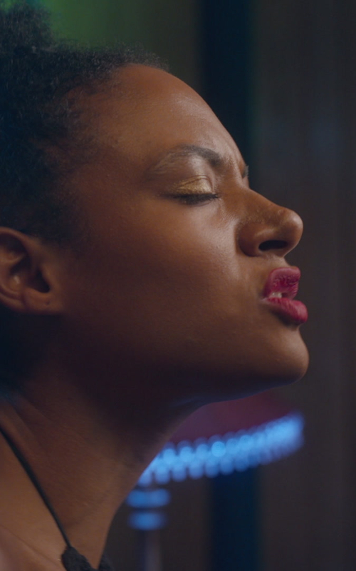 Allison Russell – “Nightflyer” (live)