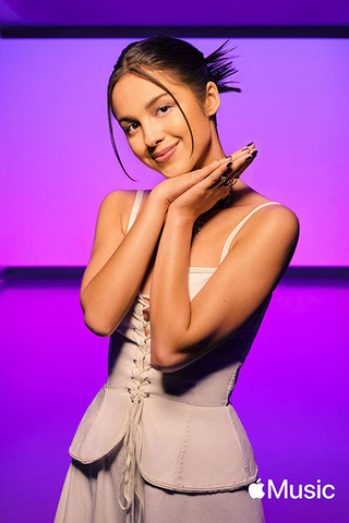 Apple Music Awards 2021: Olivia Rodrigo